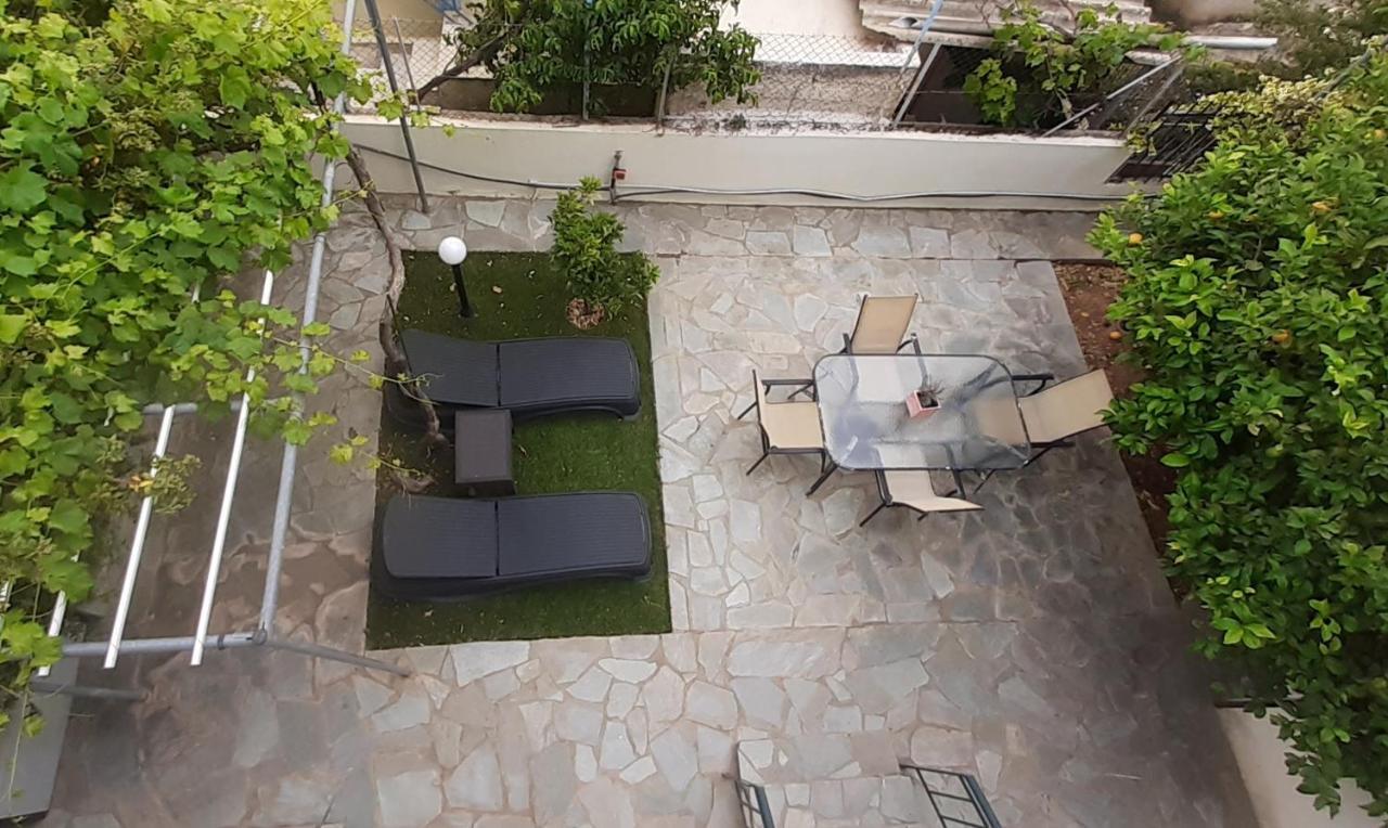 Cozy Apartments Near The Airport Artemida  Exterior photo